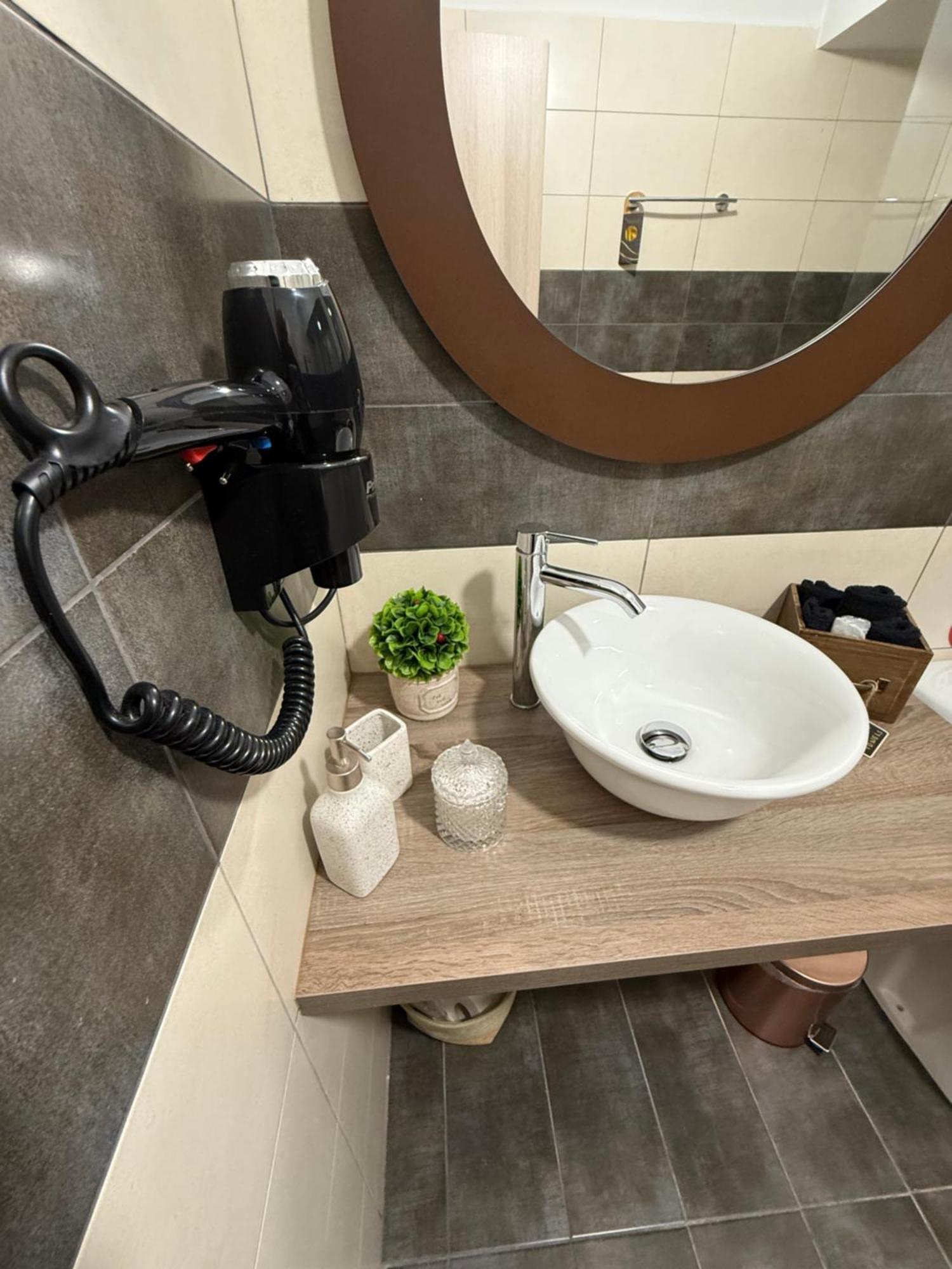 Апартаменты Compass Lofts Афины Экстерьер фото